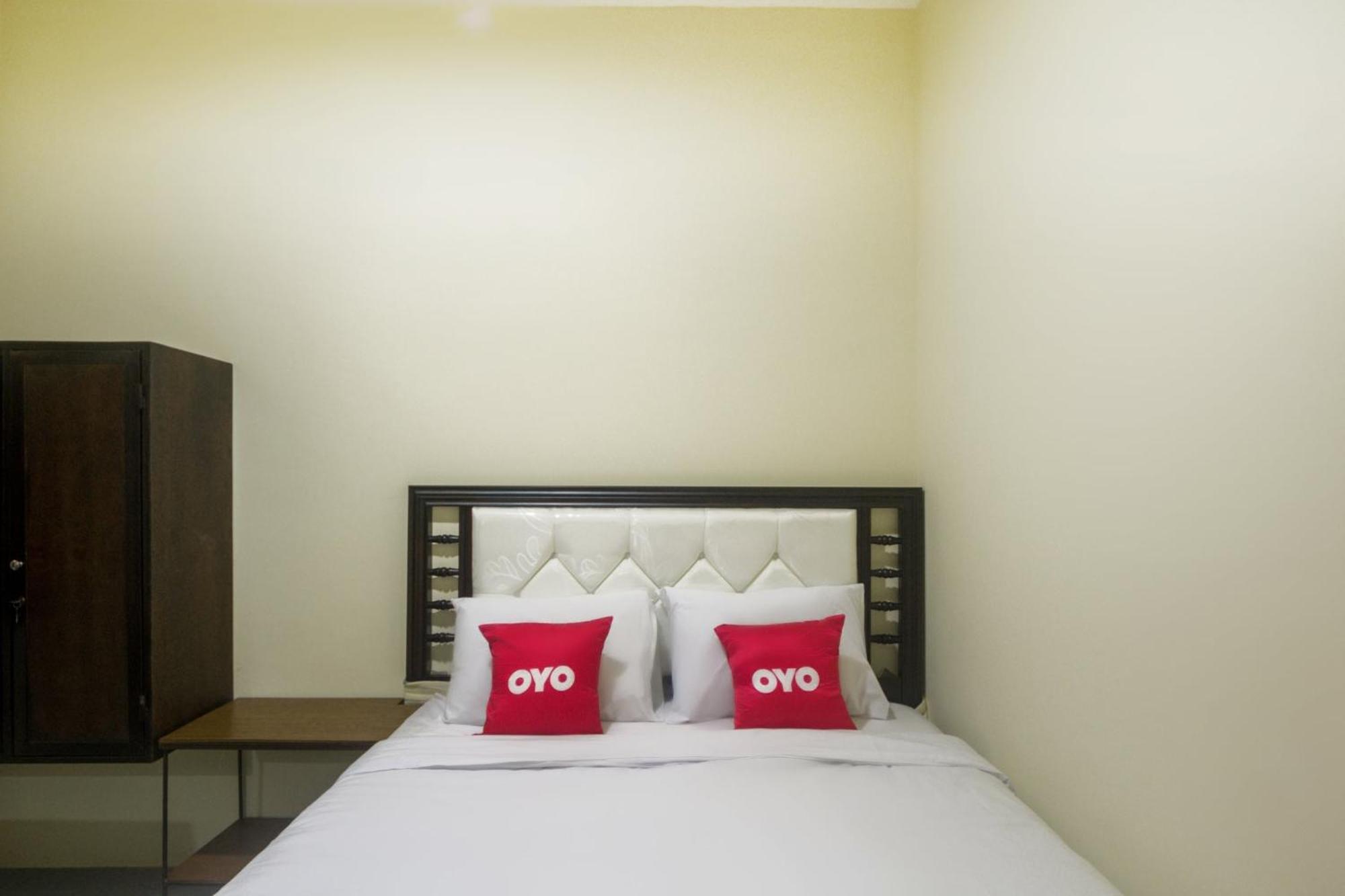 Super Oyo 3354 Homia Residence Mencil Экстерьер фото